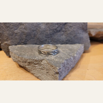 JMK23-Acoma Feather Ring, 95 WEB