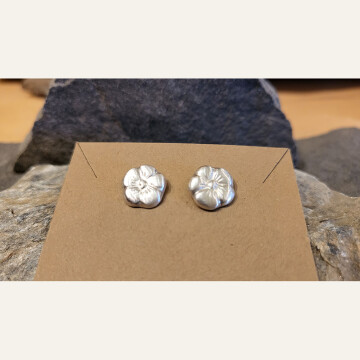 JMK23-Floral Earstuds, silver or gold 90 WEB